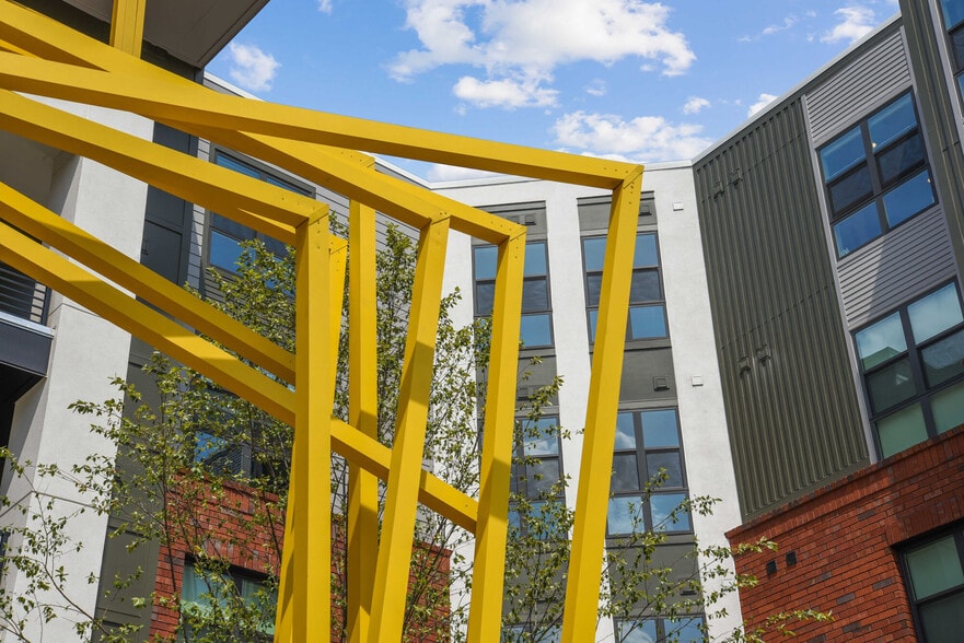 More Photos Of 715 E 36th St, Charlotte Apartments For Lease