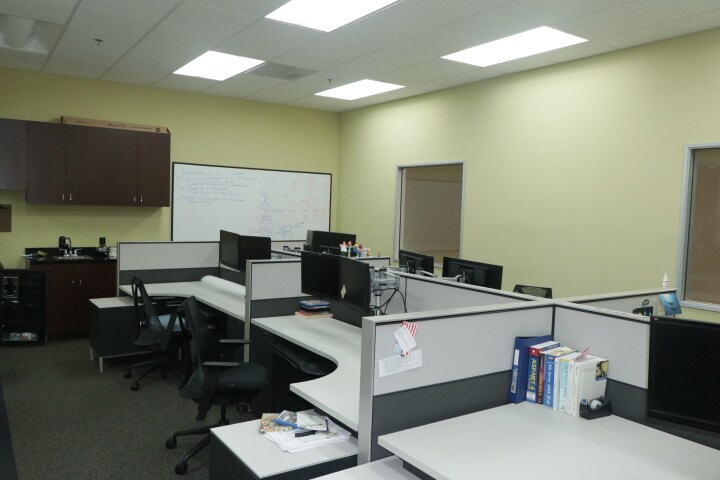 More Photos Of 2816 Columbia St, Torrance Light Distribution For Lease