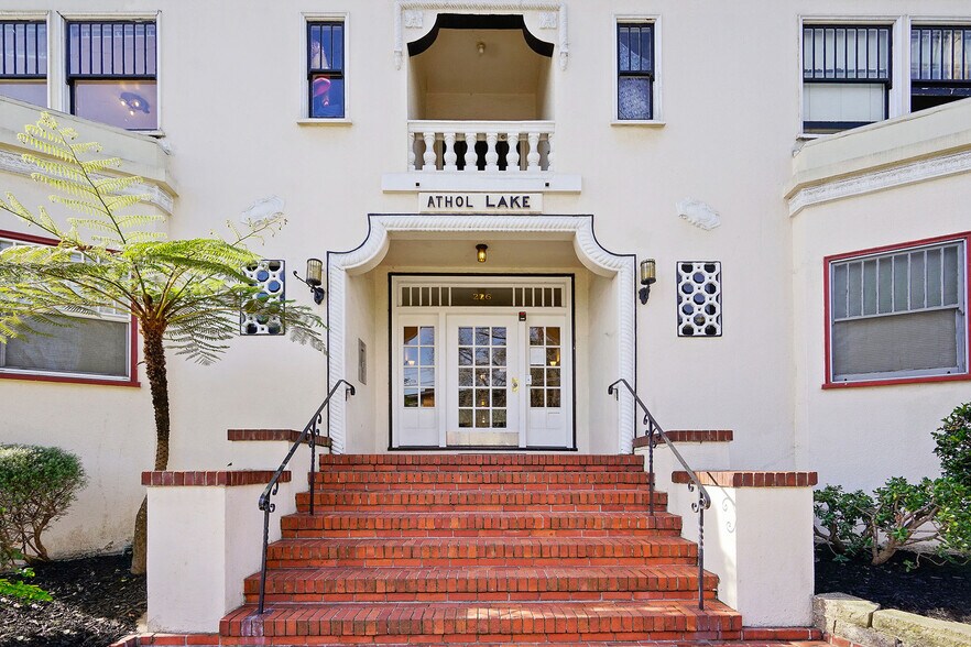 More Photos Of 226 Athol Ave, Oakland Apartments For Sale