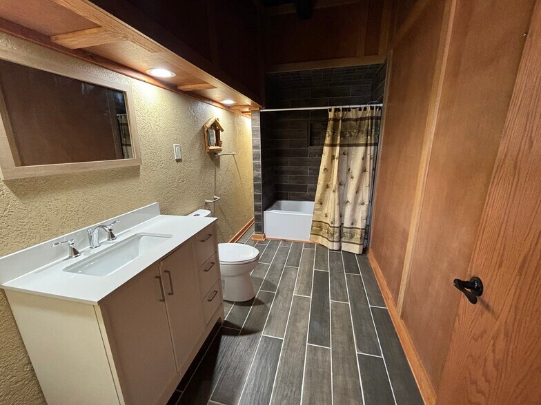More Photos Of 501 Quadna Rd, Hill City Apartments For Sale