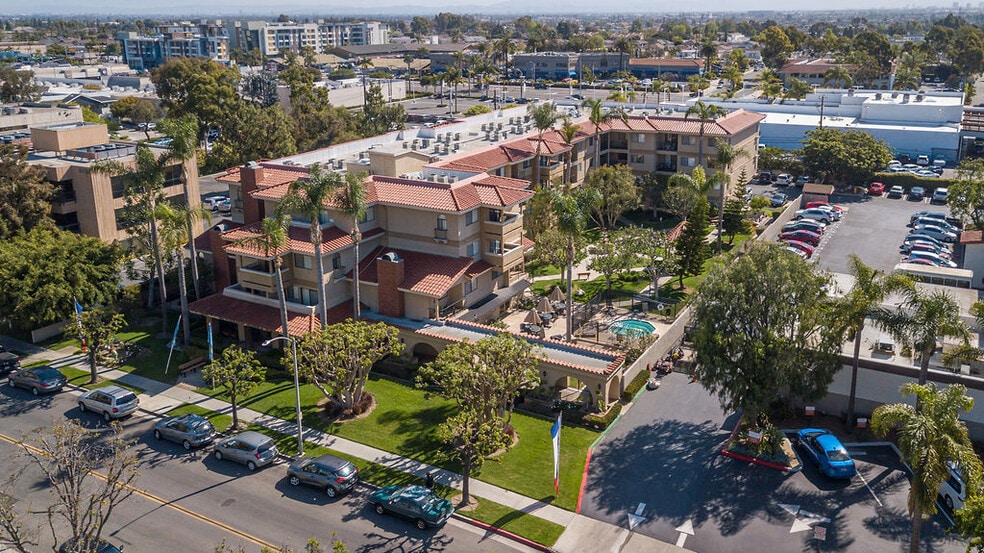 More Photos Of 18700 Florida St, Huntington Beach Apartments For Sale