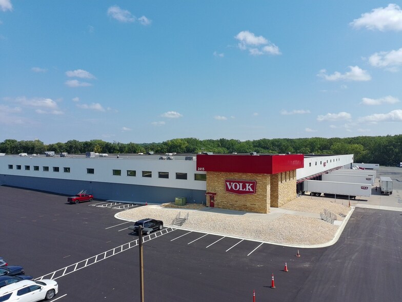 More Photos Of 2415 3rd Ave, Mankato Distribution For Lease