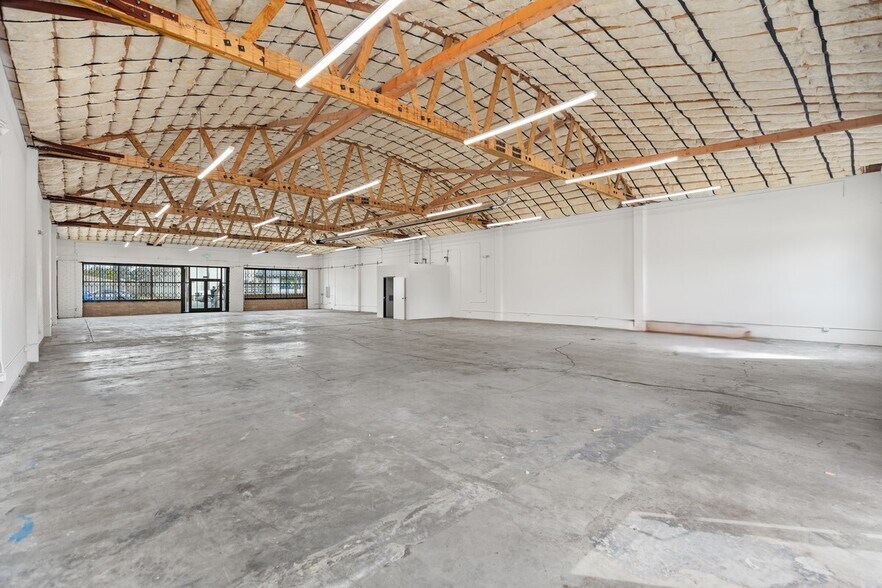 More Photos Of 1238 W 1st St, Santa Ana Storefront For Lease