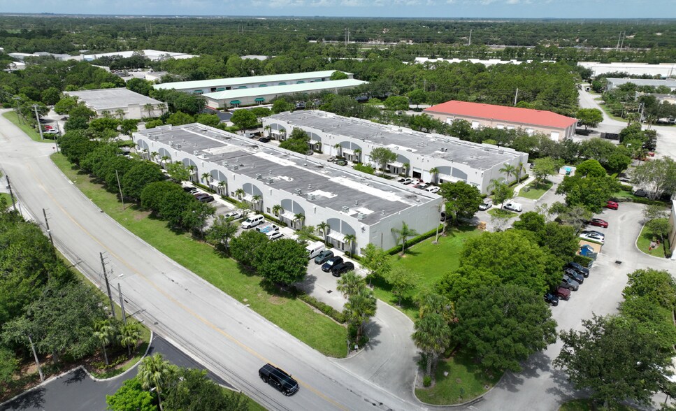 More Photos Of 534 Mercantile Pl, Port Saint Lucie Unknown For Lease
