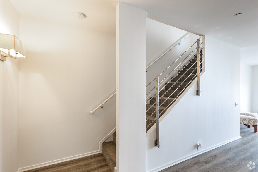 More Photos Of 2665 Geneva Ave, Daly City Apartments For Lease