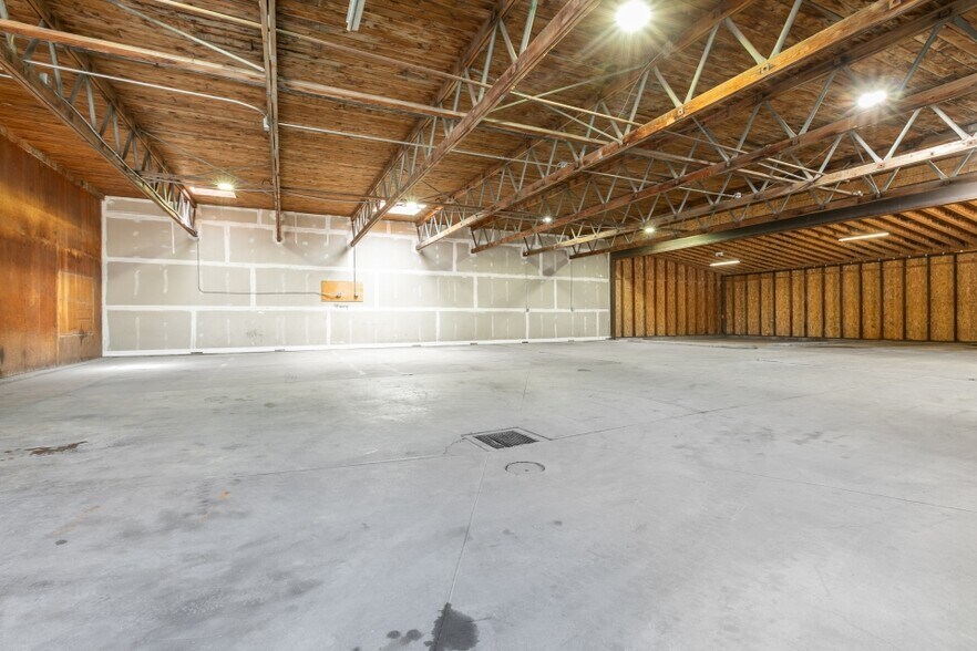 More Photos Of 49 W Burton Ave, Salt Lake City Warehouse For Lease