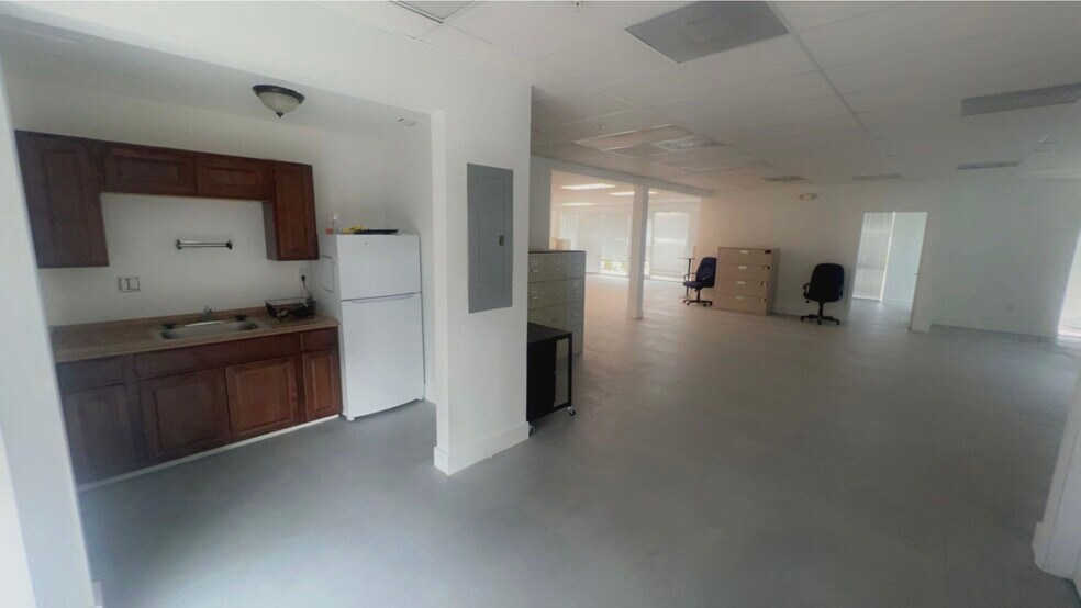 More Photos Of 200 E Dania Beach Blvd, Dania Beach Storefront Retail Residential For Lease