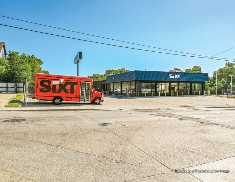 More Photos Of 5800 Maple Ave, Dallas Flex For Sale