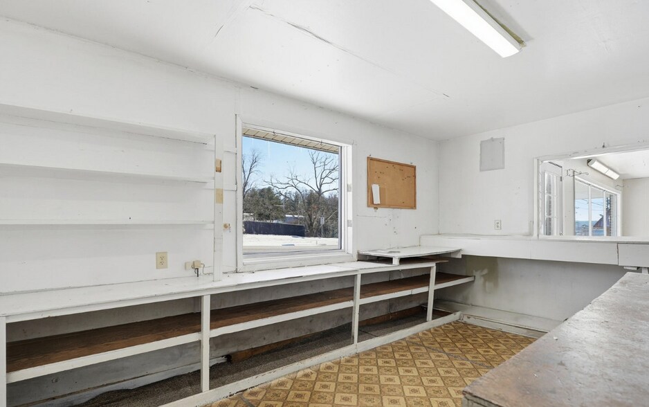More Photos Of 528 W Main St, Wise Storefront For Sale