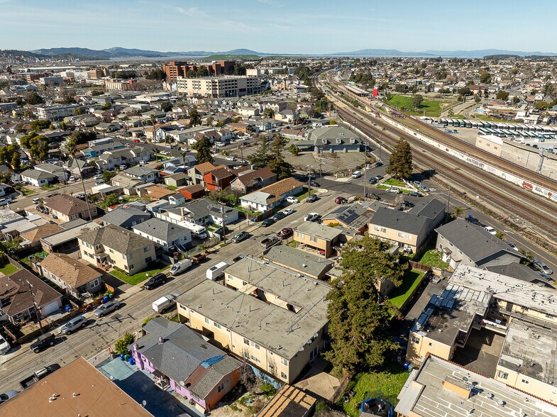 More Photos Of 146 19th St, Richmond Apartments For Sale