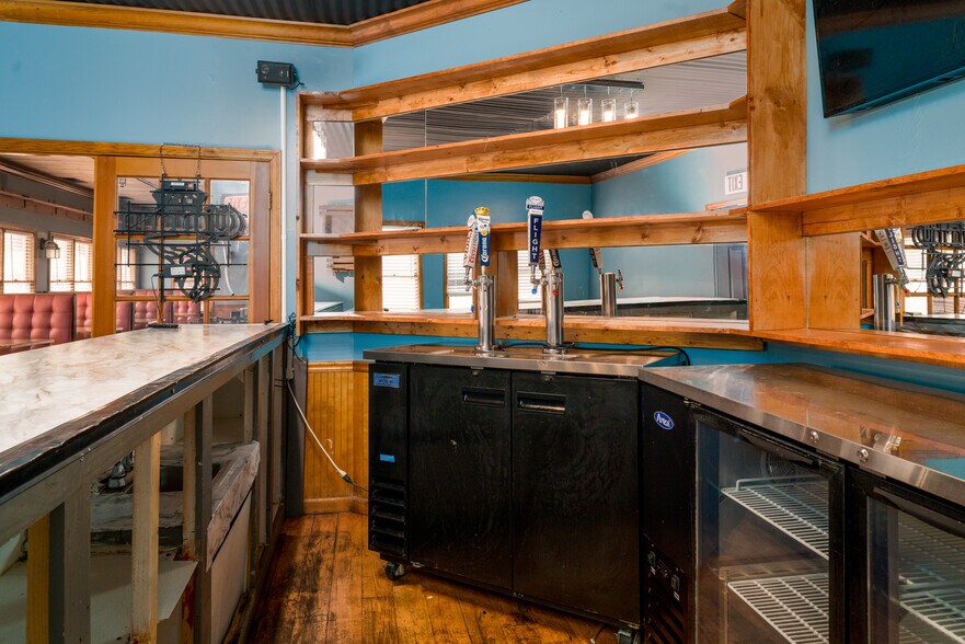 More Photos Of 406 N Piedmont Ave, Rockmart Restaurant For Sale