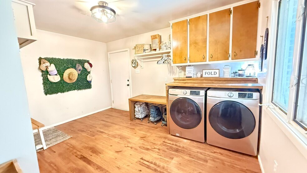 More Photos Of 9506 F M 835, Slaton Sports And Entertainment For Sale