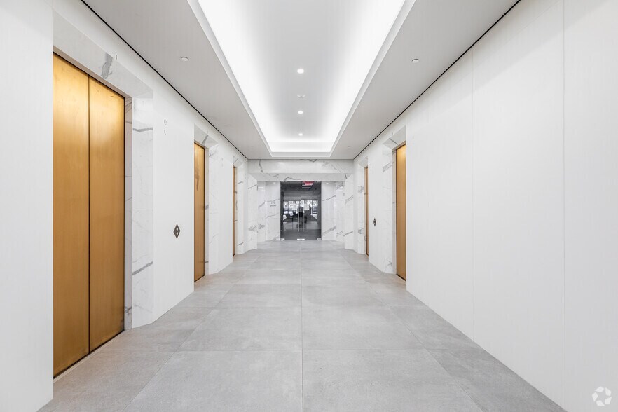 More Photos Of 100 Enterprise Dr, Rockaway Office For Lease