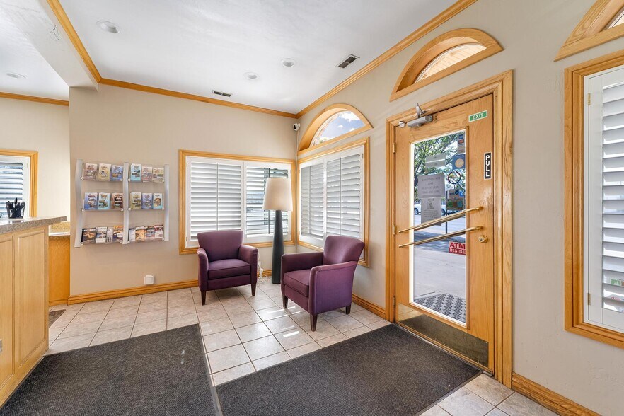 More Photos Of 423 W Main St, Vernal Hotel For Sale