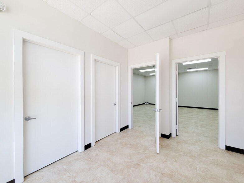 More Photos Of 1615 1st St, Rosenberg Medical For Sale