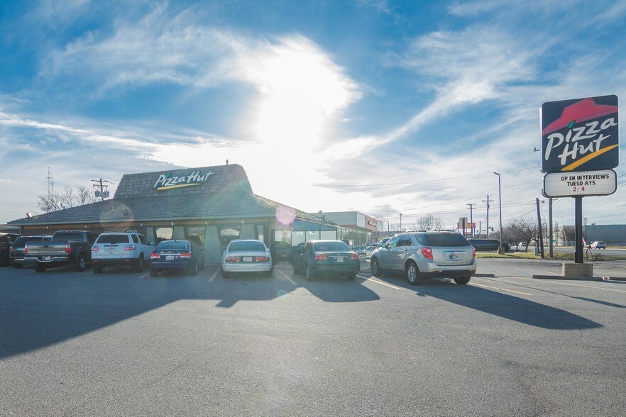 More Photos Of 3161 Teal Rd, Lafayette Restaurant For Lease