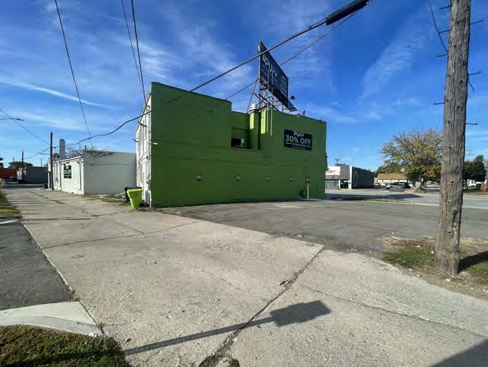 More Photos Of 11389-11397 W Jefferson Ave, River Rouge Storefront For Sale