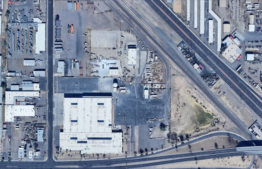 More Photos Of 3750 W Indian School Rd, Phoenix Contractor Storage Yard For Lease