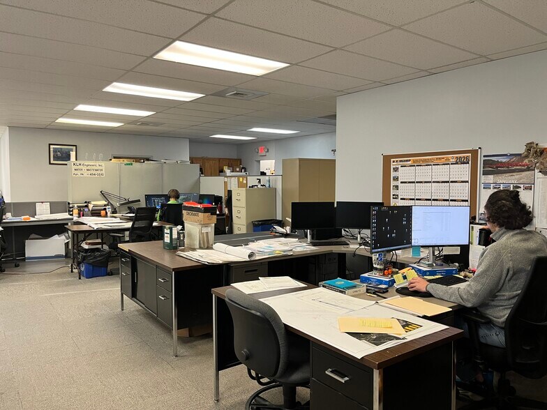 More Photos Of 5173 Campbell's Run Rd, Pittsburgh Office For Sale