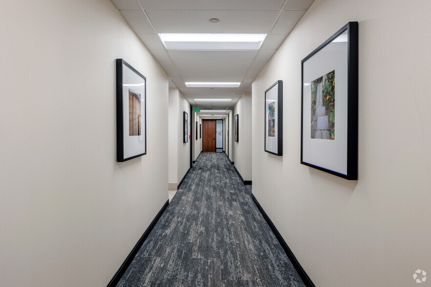 More Photos Of 950 S Cherry St, Denver Office For Lease