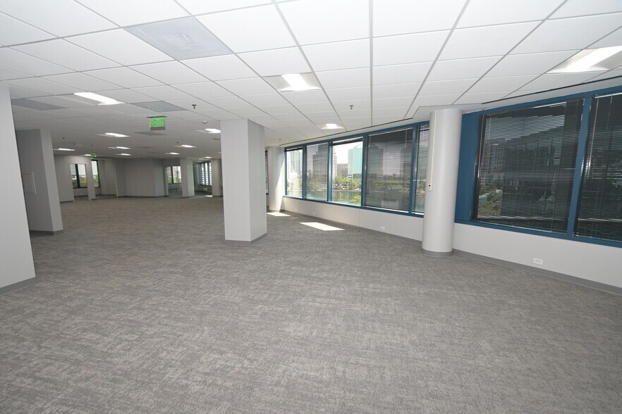 More Photos Of 225 E Robinson St, Orlando Office Residential For Lease