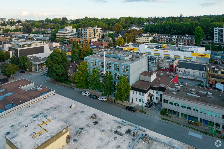 More Photos Of 332-342 8th Av W, Vancouver Office For Sale