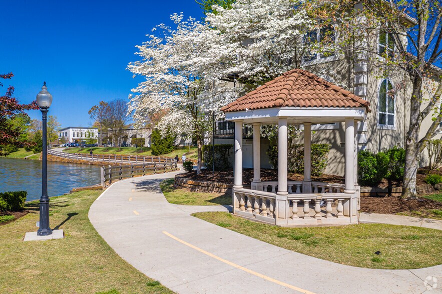 Primary Photo Of 5212 Village Pky, Rogers Unknown For Lease