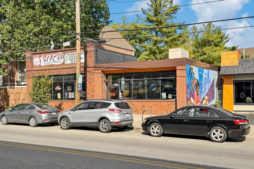 More Photos Of 2307 University Ave, Des Moines Restaurant For Lease