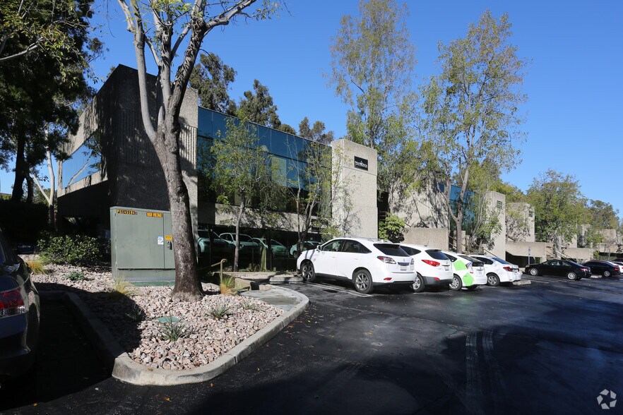 More Photos Of 23141 Verdugo Dr, Laguna Hills Research And Development For Lease