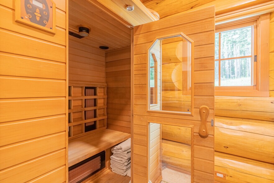 More Photos Of Quartz Lake, Delta Junction Lodge Meeting Hall For Sale