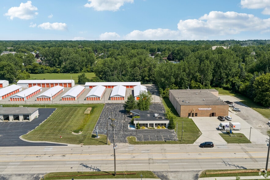 More Photos Of 4335 Wilder Rd, Bay City Office For Sale