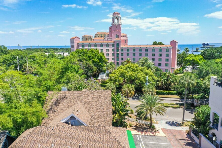 More Photos Of 532 Beach Dr NE, Saint Petersburg Hospitality For Sale