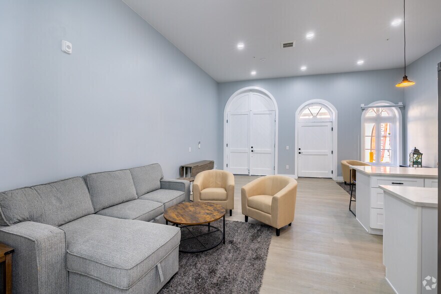 More Photos Of 101 Gregory St, Central City Apartments For Sale