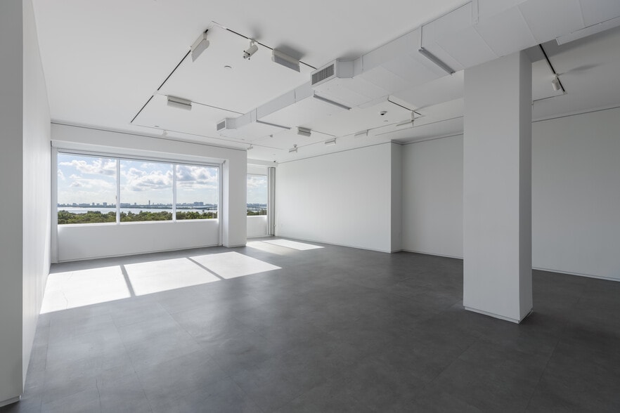 More Photos Of 4770 Biscayne Blvd, Miami Office Residential For Lease
