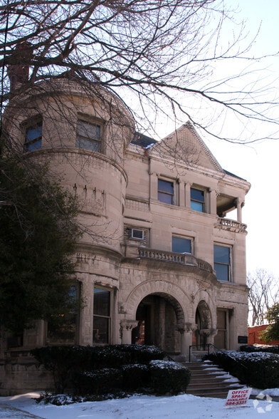 More Photos Of 1015 S 4th St, Louisville Office Residential For Sale