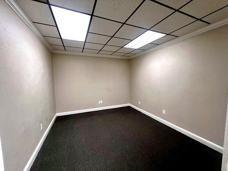 More Photos Of 215 E Virginia St, Tallahassee Office For Sale