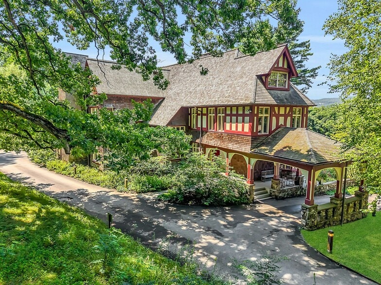 More Photos Of 20 Nazareth Way, Philipstown Specialty For Sale