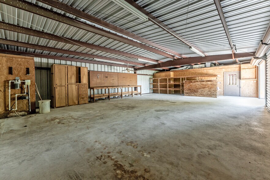 More Photos Of 1726 I-45 North, Huntsville Land For Sale