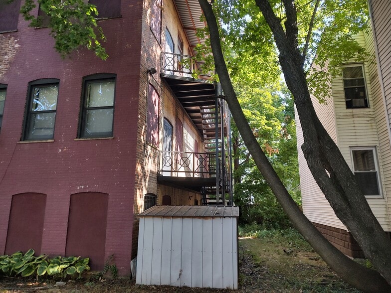 More Photos Of 126 Rutgers Ave, Jersey City Specialty For Sale