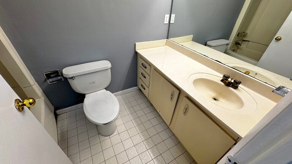 More Photos Of 6270 Aquarius Dr, Alpine Apartments For Sale