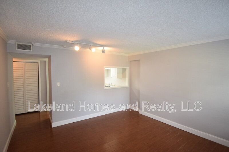 More Photos Of 1005 S New York Ave, Lakeland Apartments For Sale