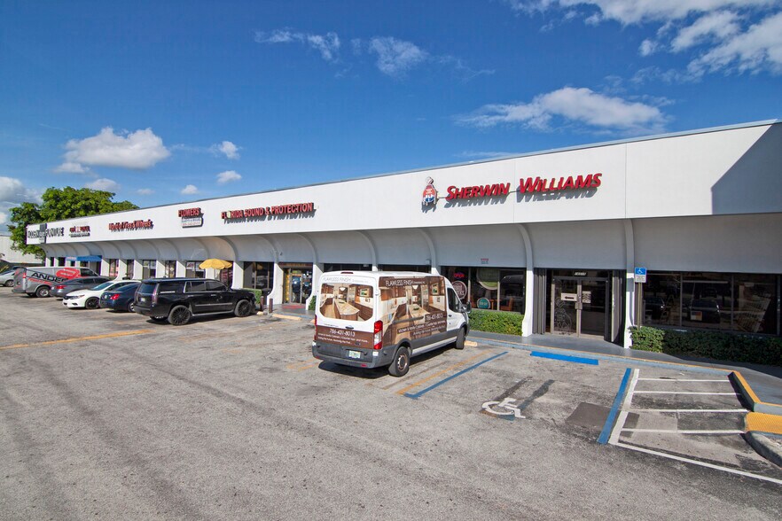 More Photos Of 15905-16095 NW 57th Ave, Miami Lakes Unknown For Lease
