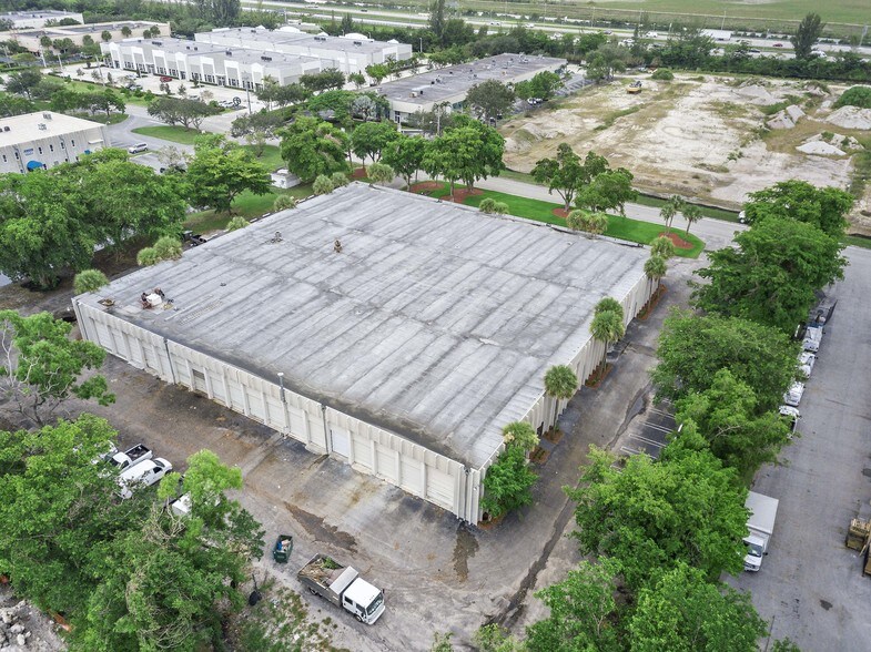 More Photos Of 3851 NW 126th Ave, Coral Springs Warehouse For Lease