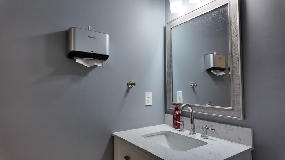 More Photos Of 5090-5096 Dorsey Hall Dr, Ellicott City Medical For Sale