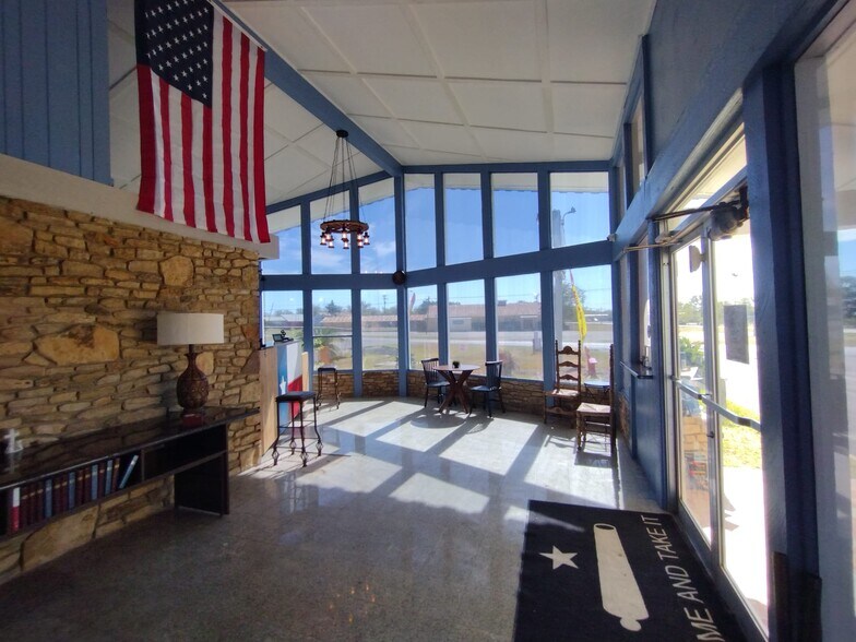 More Photos Of 3307 US Highway 90A E, Gonzales Hotel For Sale