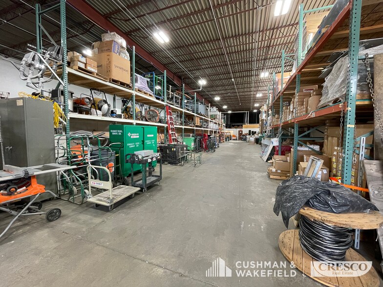 More Photos Of 4650 Spring Rd, Independence Warehouse For Lease