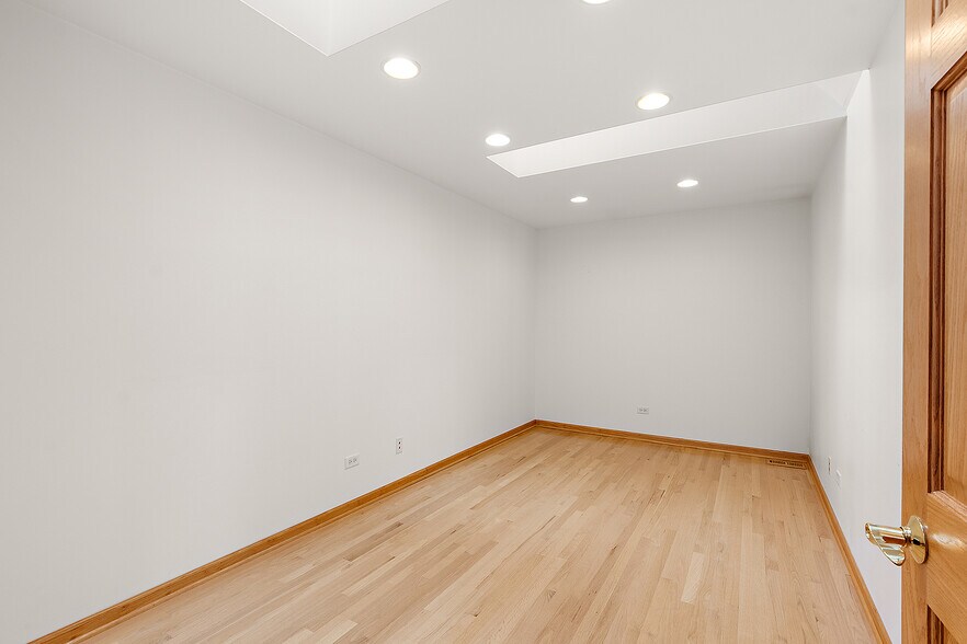 More Photos Of 12508 S Harlem Ave, Palos Heights Medical For Sale
