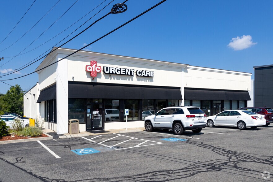 More Photos Of 371 Broadway, Saugus Storefront Retail Office For Lease