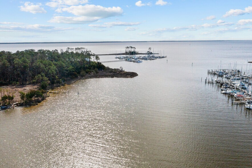 More Photos Of 604 Shorey Dr, Oriental Land For Sale