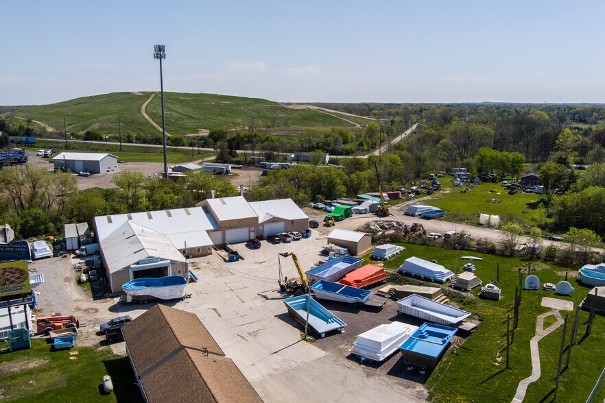 More Photos Of 3090 W Cook Rd, Grand Blanc Showroom For Sale